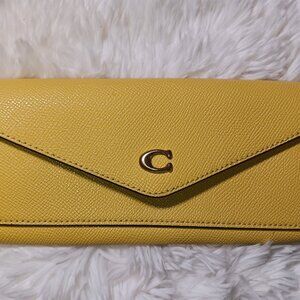 Coach Light Yellow Wallet - Vintage Vibe, Excellent Condition!